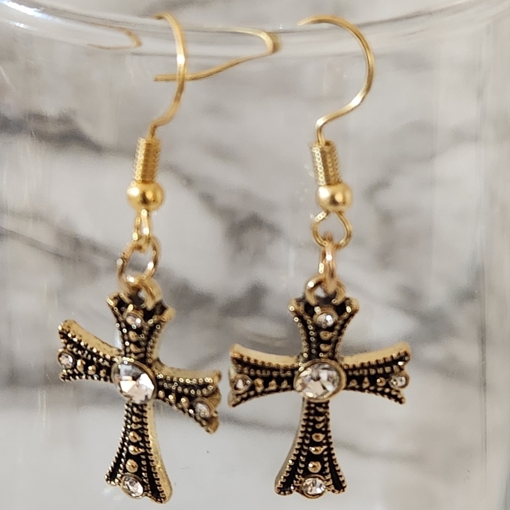 Hand Crafted Elegant Gold Cross Pierced Earrings - Picture 1 of 6